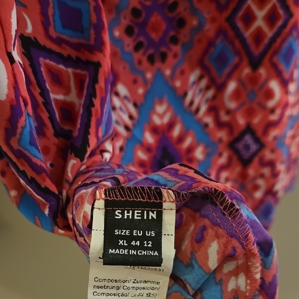Shein Colorful Geometric Print Top